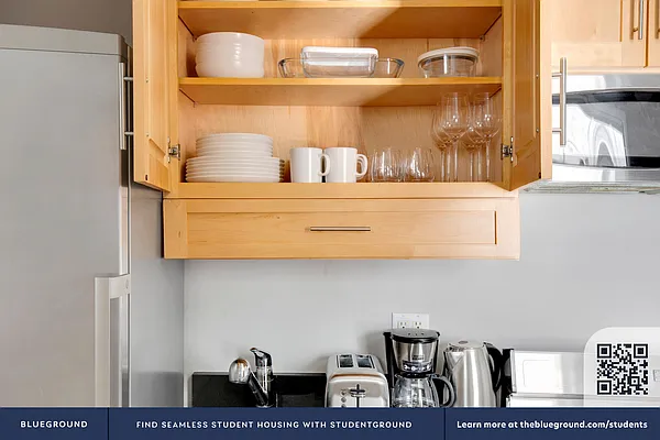 Rented by The Blueground | media 6