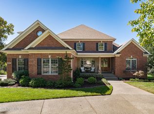 8703 Summit Ridge Dr, Louisville, KY 40241