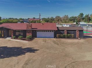19963 Rancherias Rd, Apple Valley, CA 92307