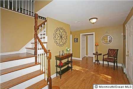2nd image of 18 Roanoke Road