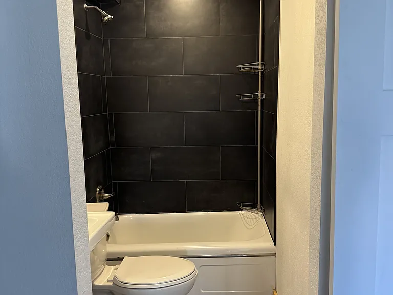1517 4th Ave S #2 — Photo 5