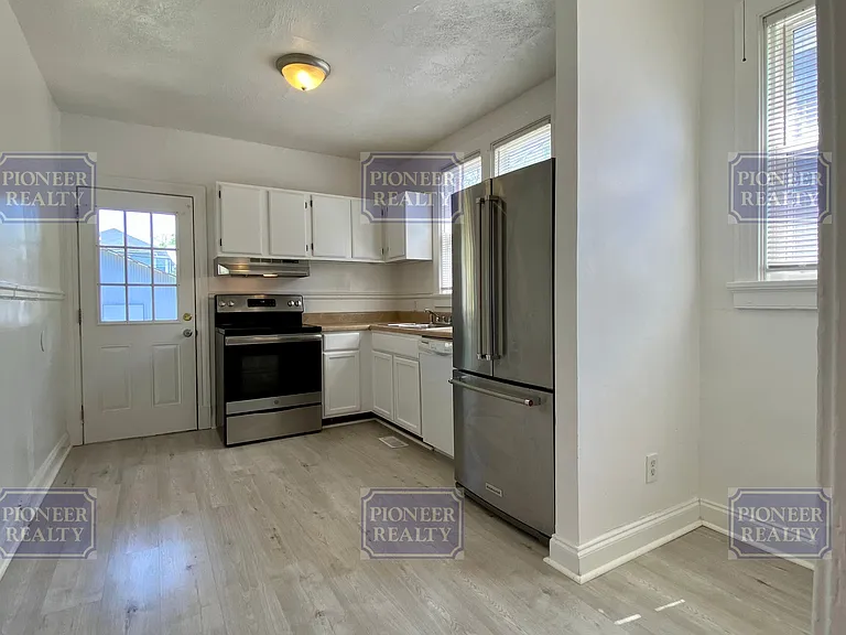 3211 Garland Ave #B — Photo 20