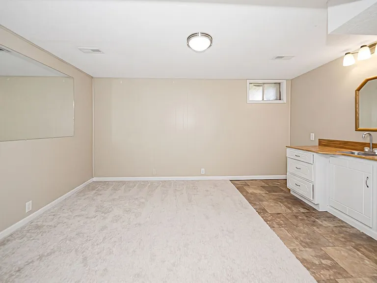 1429 Highland Dr — Photo 31