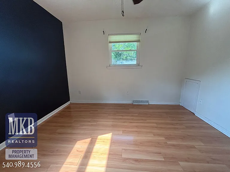4706 Casper Dr NE — Photo 24