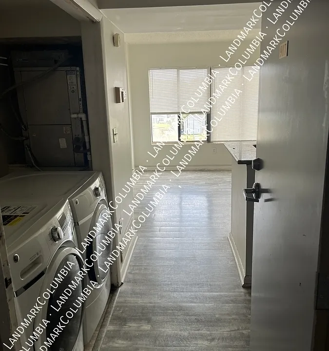 1600 Park Cir #917