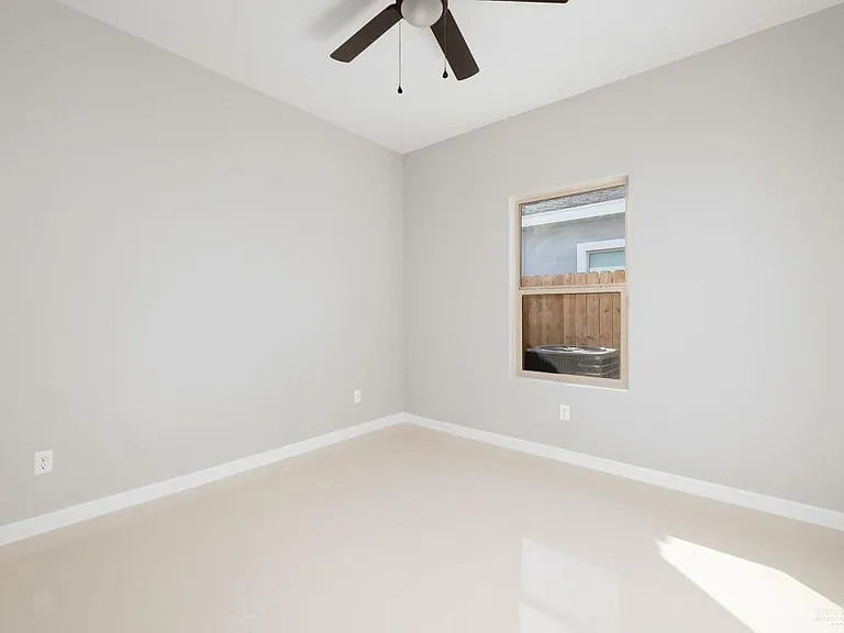 201 W Saint Helena Ave #2 — Photo 12