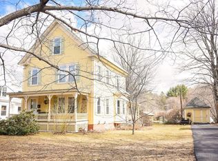 252 High St, Farmington, ME 04938