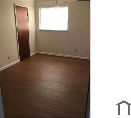 4th image of 503 Woodlawn Ave APT 7