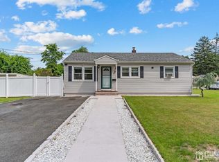 118 Cap Ln, Middlesex, NJ 08846