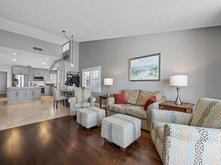 621 Ocean Dunes Cir — Photo 5