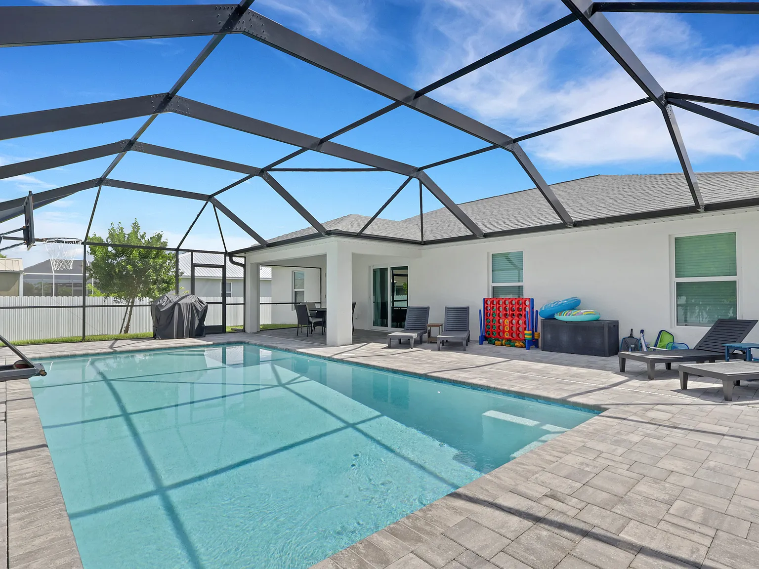 4 bed, 1767 sqft, $4,000 — Photo 2