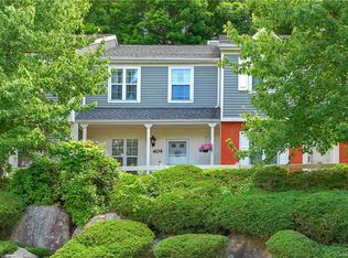 404 Twin Brook Ct, Carmel, NY 10512