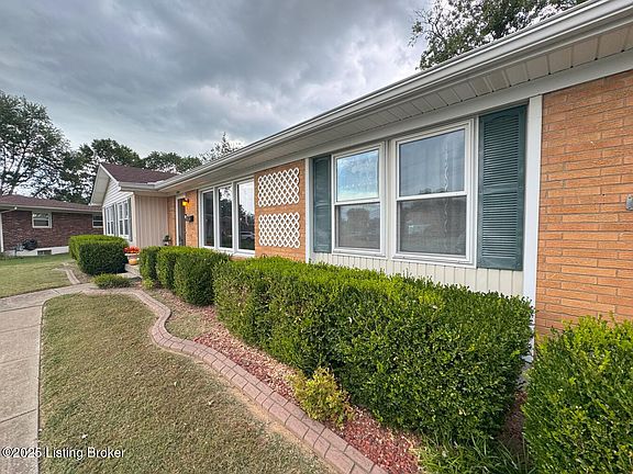 4th image of 8800 Gladstonberry Pl