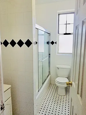 Rented by Bell Realty | media 8