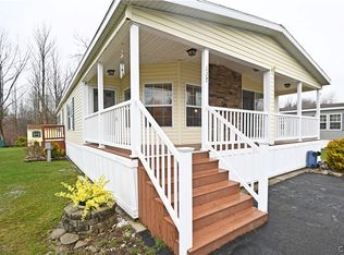 127 Royal Meadows Dr, Clinton, NY