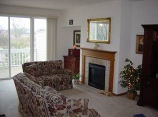 6929 W Rawson Ave #2, Franklin, WI 53132