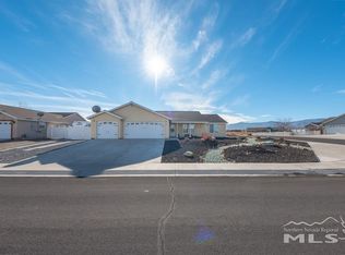 1427 Red Bluffs Way, Fernley, NV