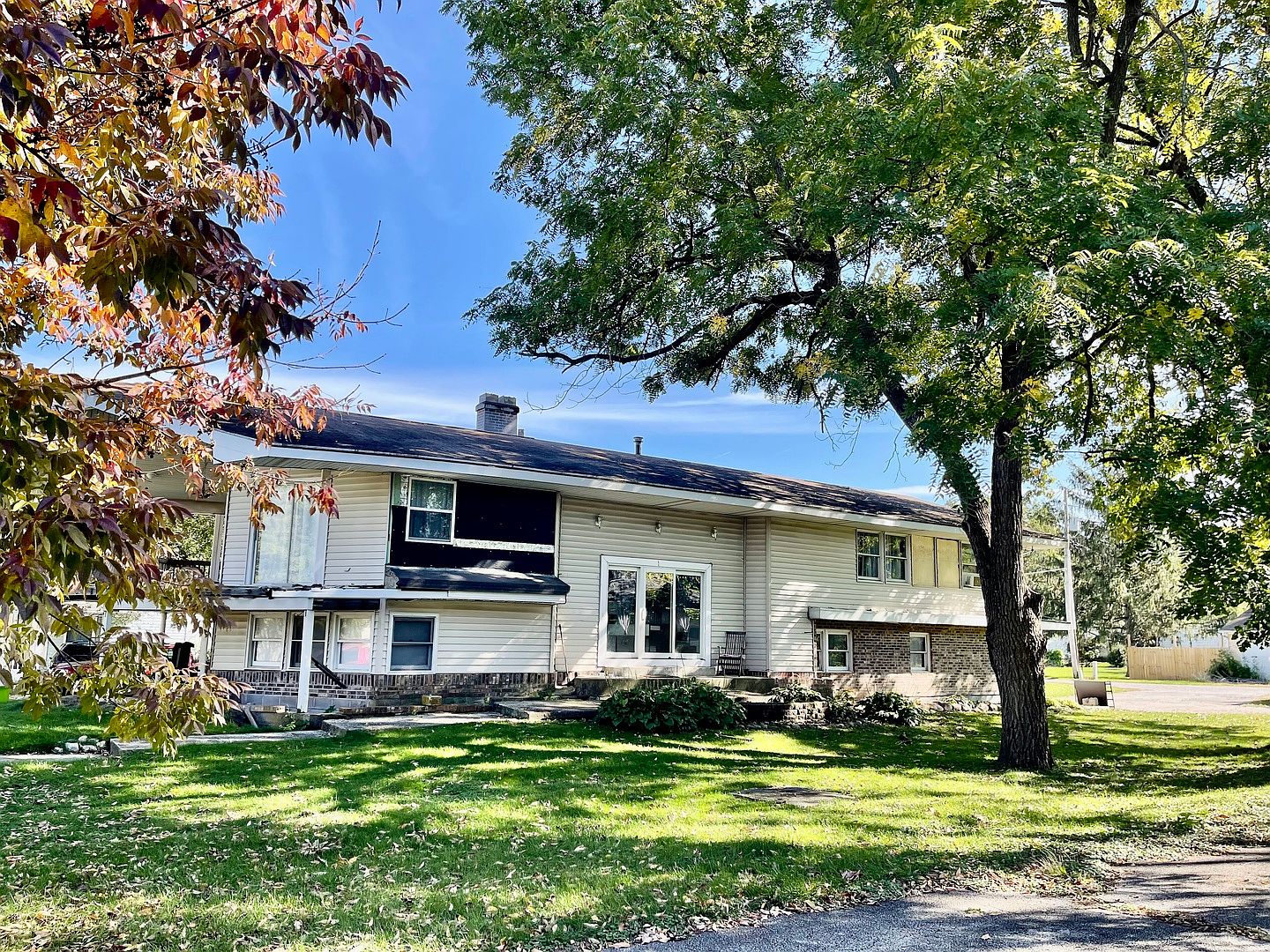 208 E Illinois St, Mansfield, IL 61854 Zillow