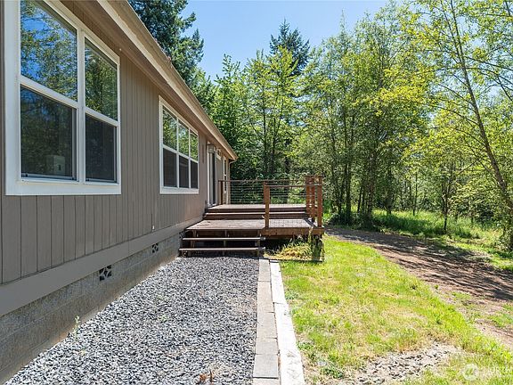 4th image of 126 Burchett Road