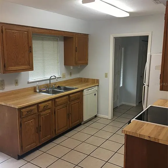 3030 SW 2nd Ave — Photo 3
