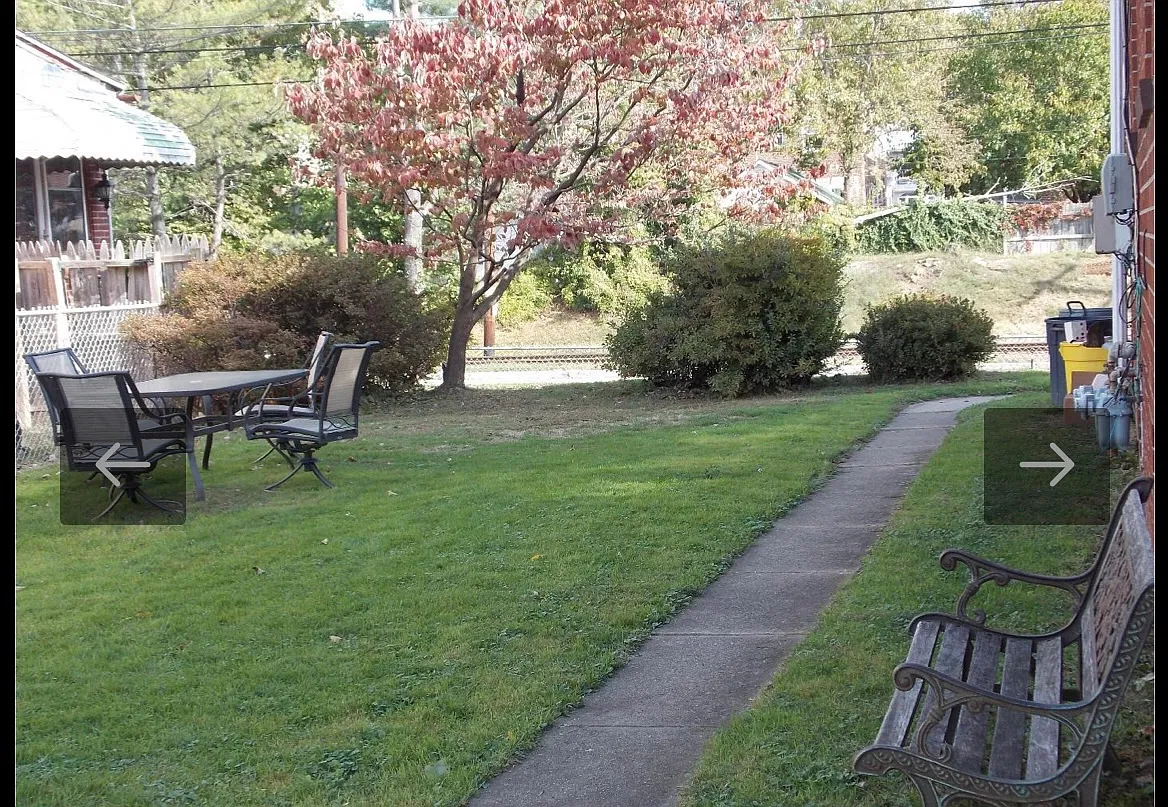 2 bed, $1,400 — Photo 2