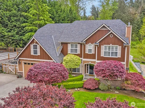 18724 3rd Street E, Lake Tapps, WA 98391