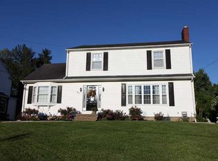 17 Edgemont Dr, Gallipolis, OH 45631