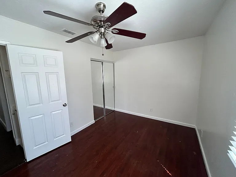 4007 Cypress Ln — Photo 15