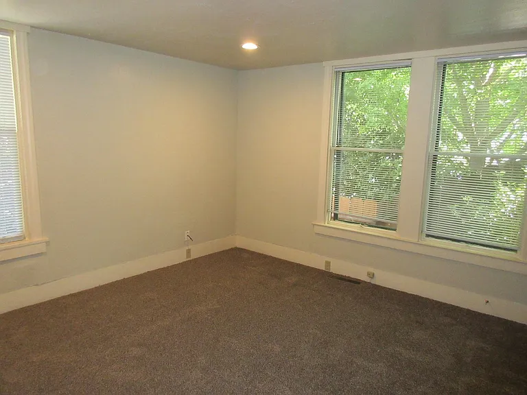 179 E Lincoln Ave — Photo 13
