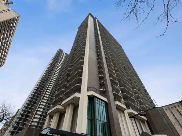 6007 N Sheridan Rd APT 35G, Chicago, IL 60660