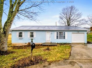 109 Woodside Ter, Hurricane, WV 25526