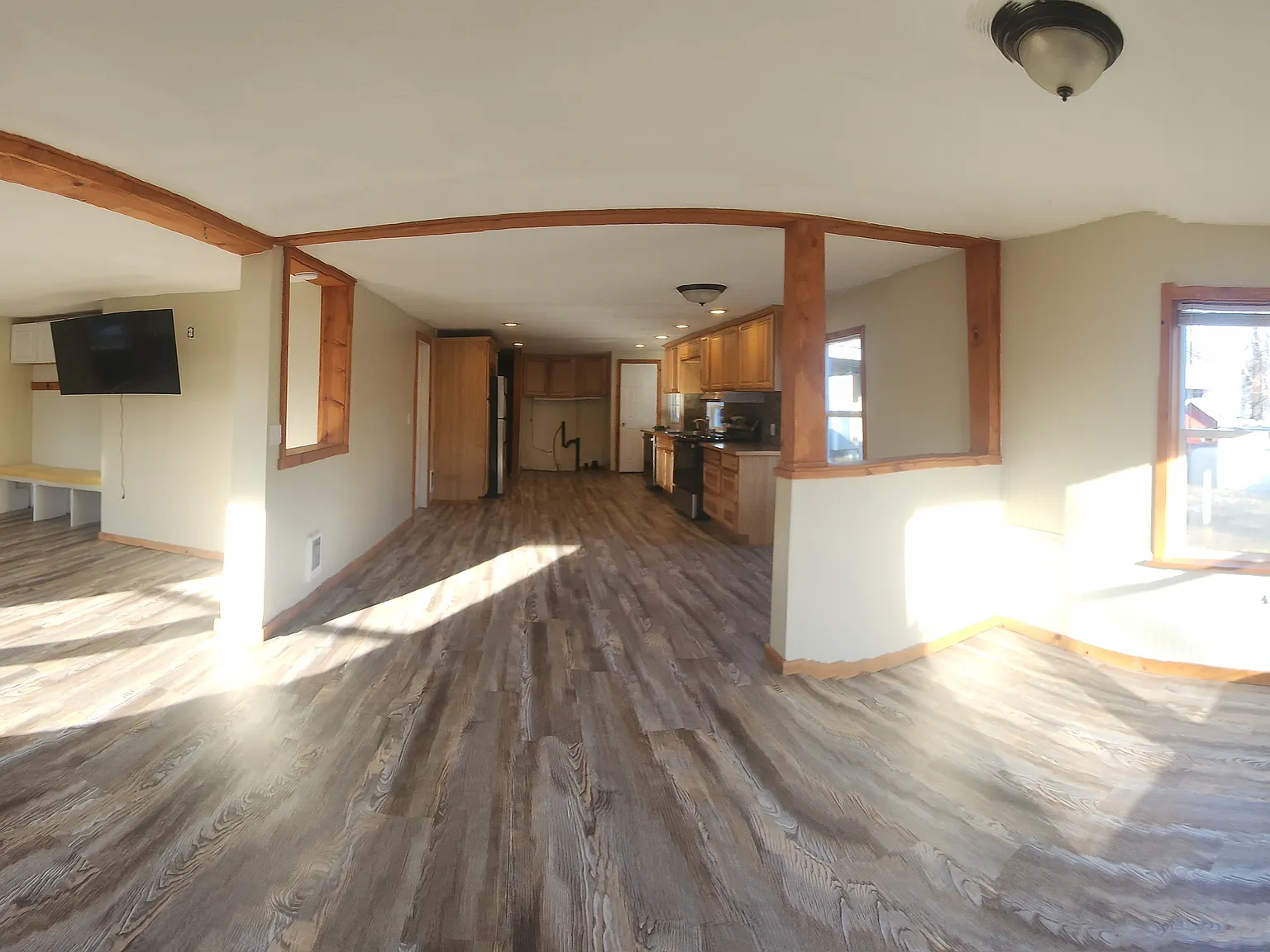 4 bed, 1344 sqft, $2,200 — Photo 3