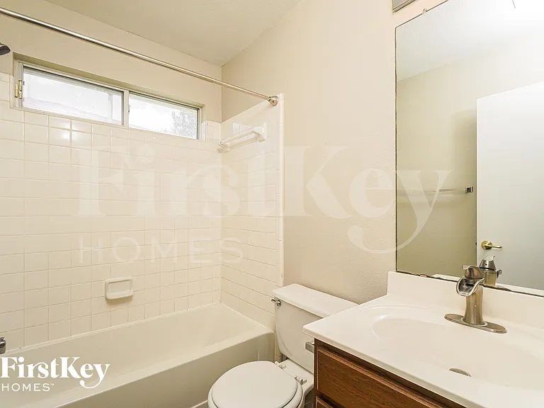8422 Cherisse Dr — Photo 17