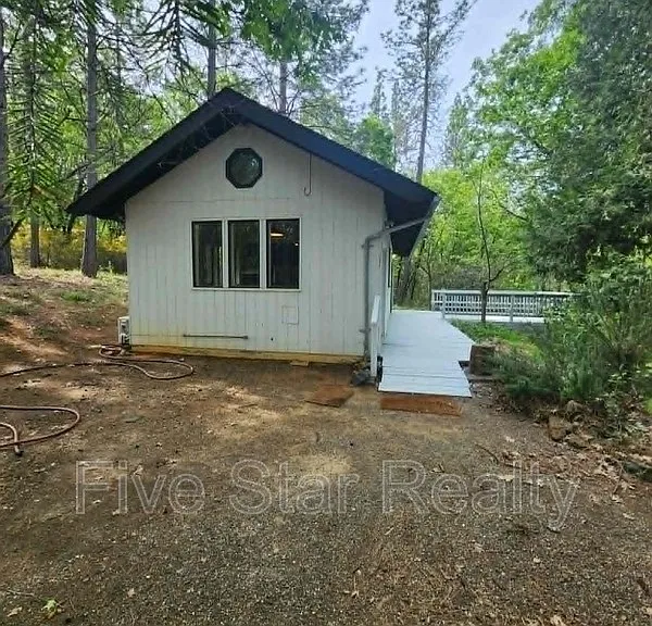 12896 Rices Crossing Rd #COTTAGE — Photo 2