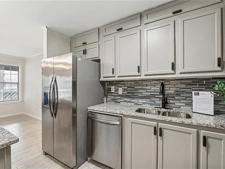 434 McGill Pl NE — Photo 5
