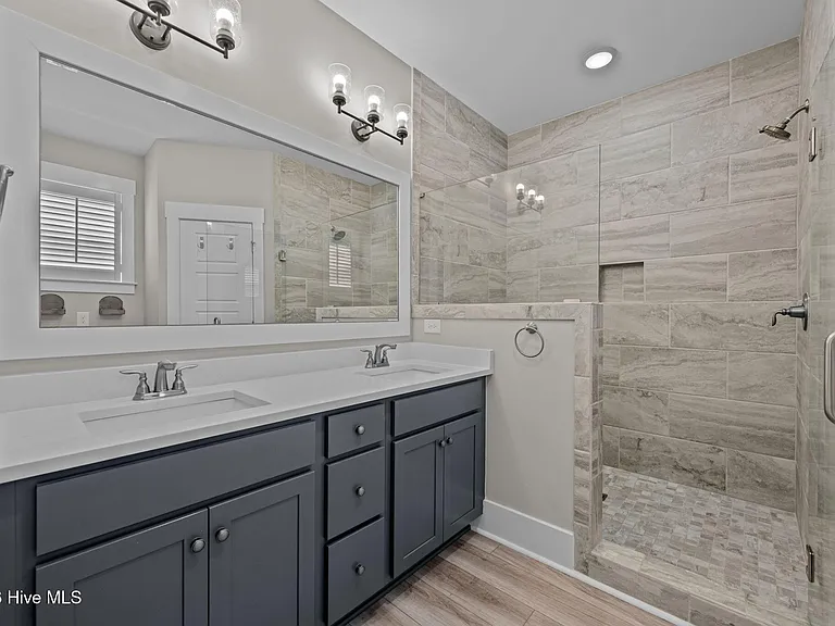 310 Lightning Bug Ln — Photo 46