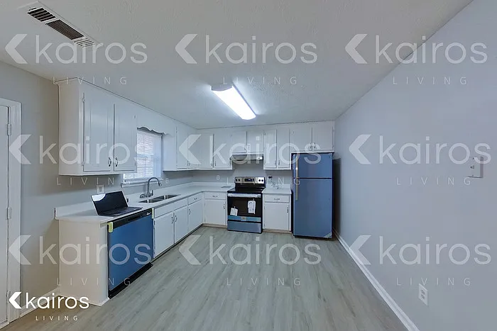 223 Peltry Dr — Photo 4