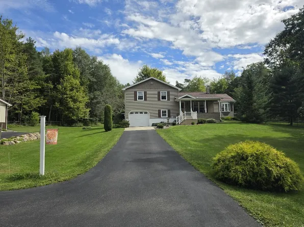9001 Barney Rd, Albion, PA 16401