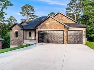 33 Sidlaw Hills Dr, Bella Vista, AR 72715