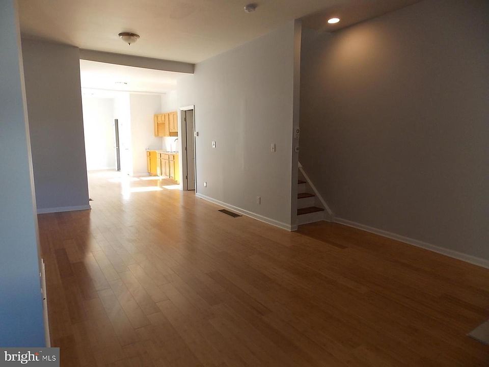 1st image of 3952 Aspen St