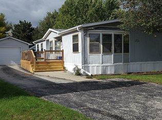 W210N11678 Pinecrest Ln, Germantown, WI 53022