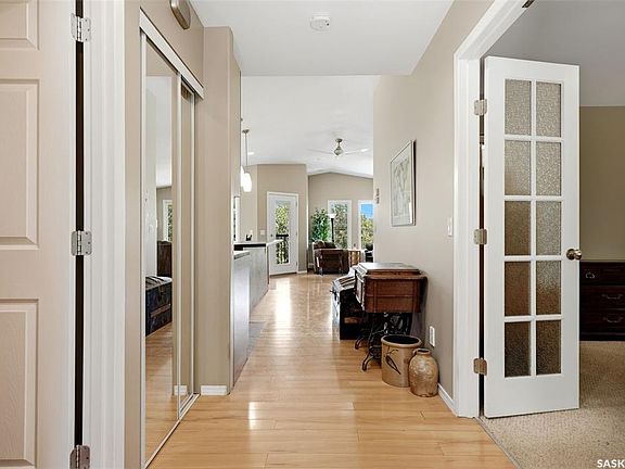4th image of 226 Daly AVENUE