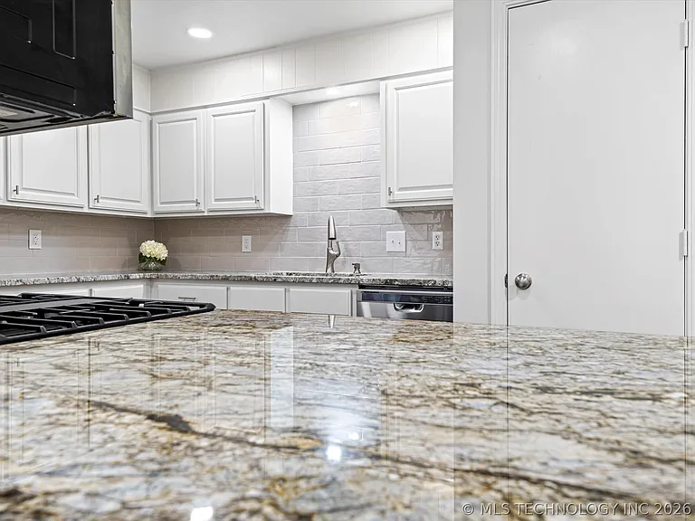 428 S Shawnee Ave — Photo 12