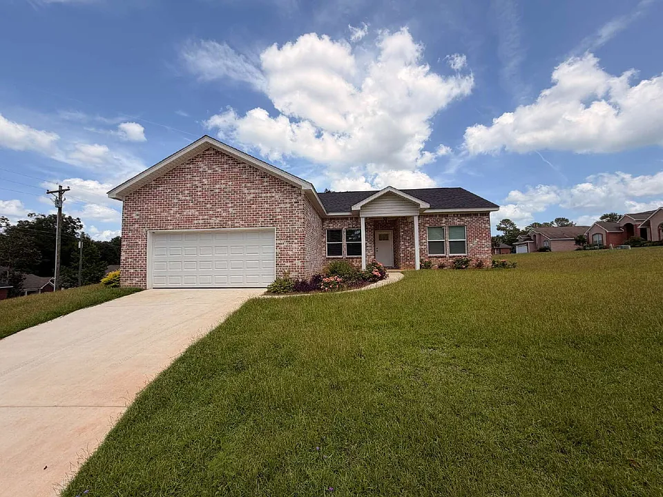 23 Blair Ln