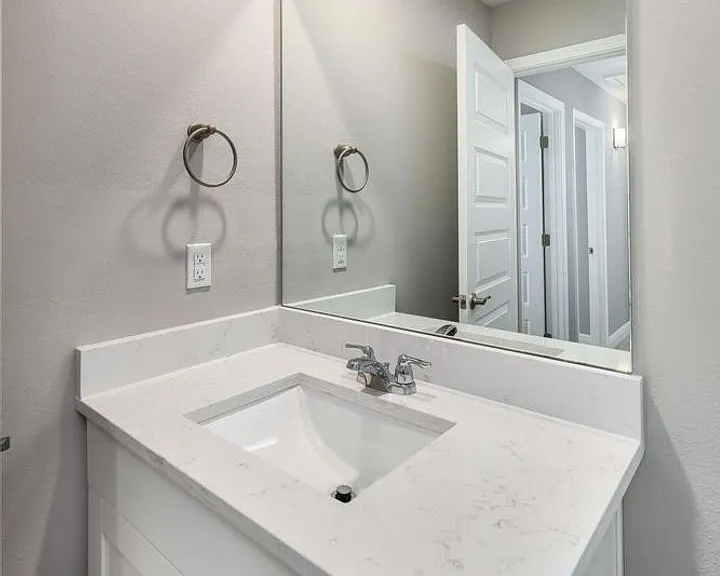 319 Carmel Dr #15 — Photo 27