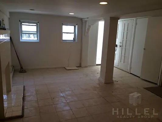 Rented by Hillel Realty Group | media 38