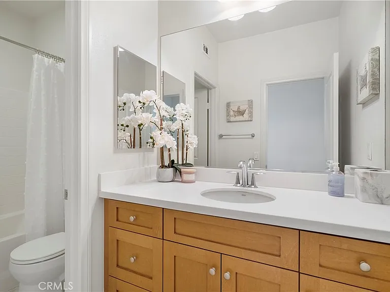 3126 Vista Ter — Photo 19