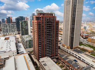 330 N Jefferson St APT 1704, Chicago, IL 60661