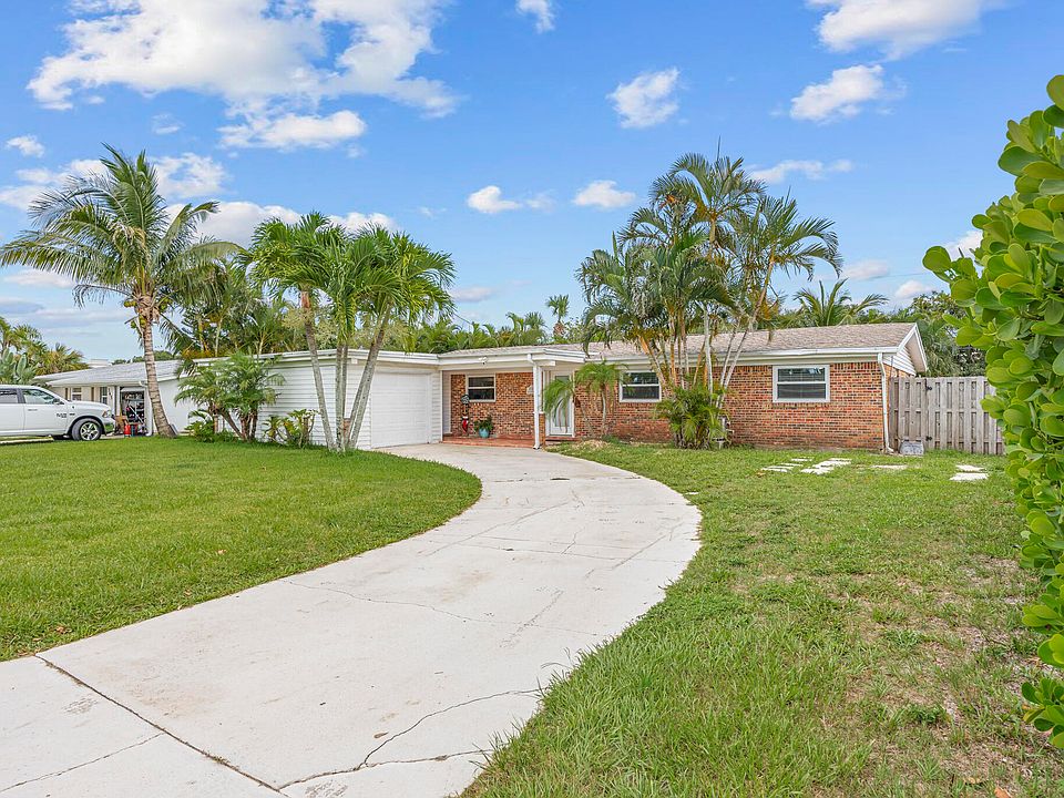 1st image of 341 Coral Dr