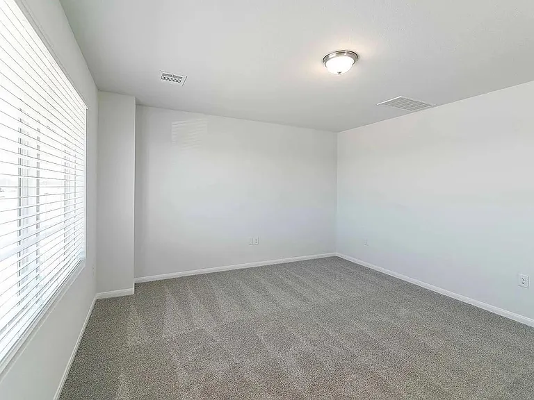 515 Clearlake Dr — Photo 2